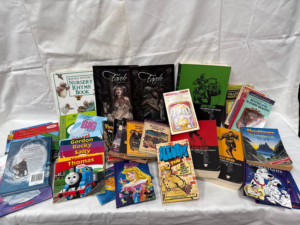 Lot 514: A Collection of Graphic Novels, Fantasy Gamebooks and Childrens Storybooks