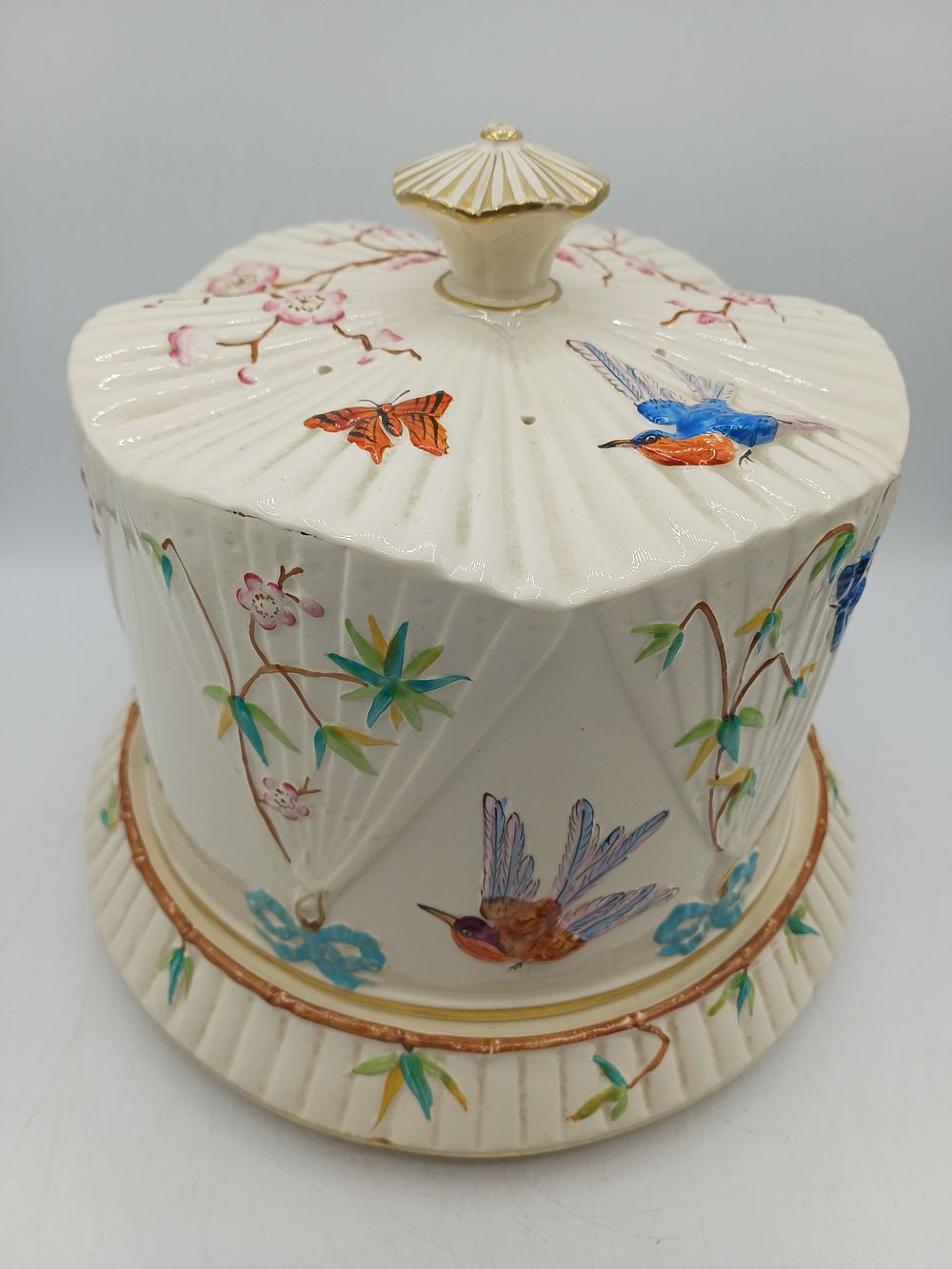 Lot 537: Royal Winton? Earthenware Chinoiserie Style Cheese Dome and Stand