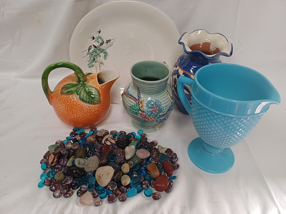 Lot 538: Clarice Cliff? Ribbed Ceramic My Garden Vase, Newport Pottery, England
