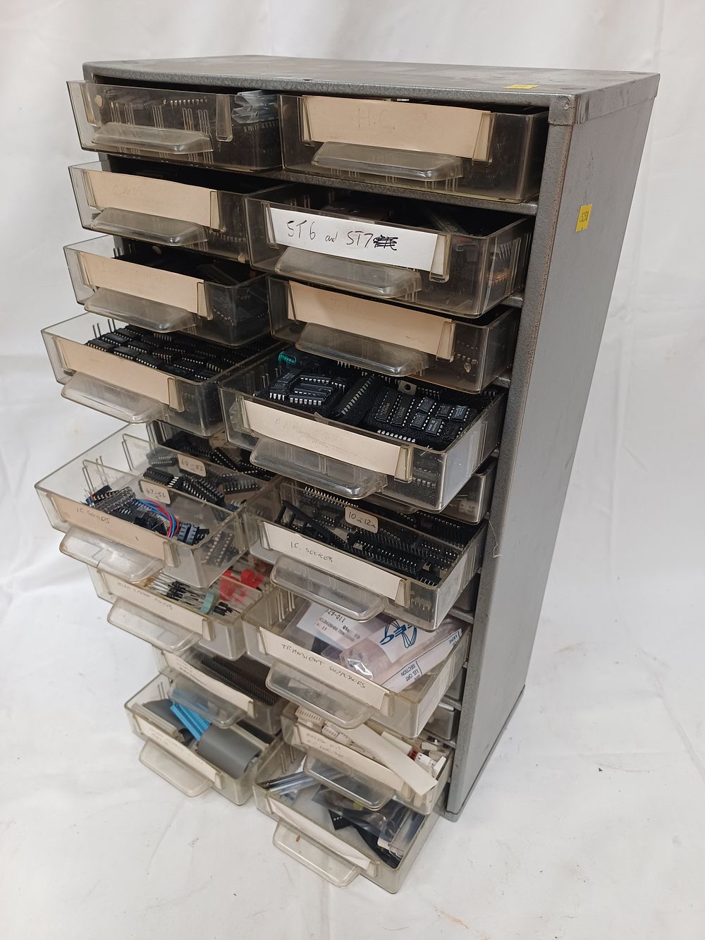 Lot 579: A Vintage Industrial Metal Thirty Drawer Electronic Components Storage Cabinet, 21"