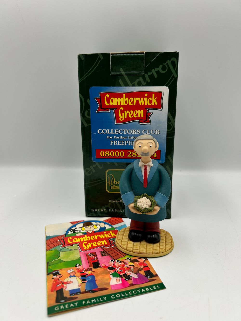 Lot 606: Robert Harrop Camberwick Green Mr. Dingle Gardener Figurine