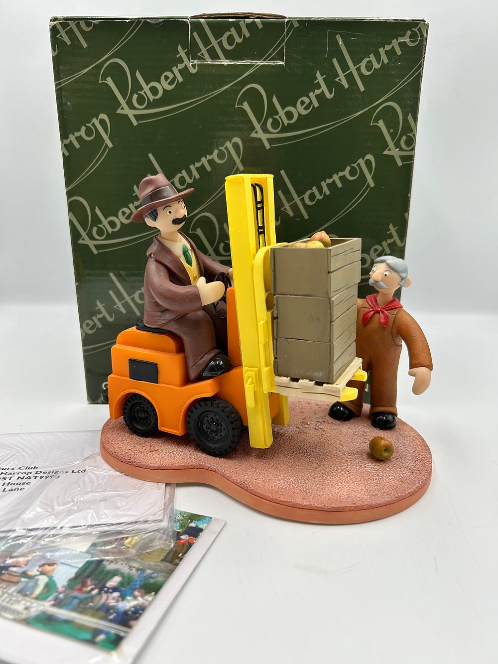 Lot 624: Robert Harrop Camberwick Green Jonathan Bell & Lord Belborough Apples Galore CGS09