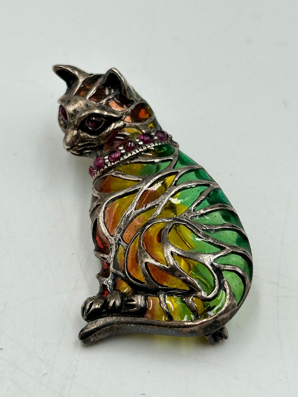 Lot 636: Art Nouveau Style Plique-à-jour Enamel and Sterling Silver Cat Brooch, 925