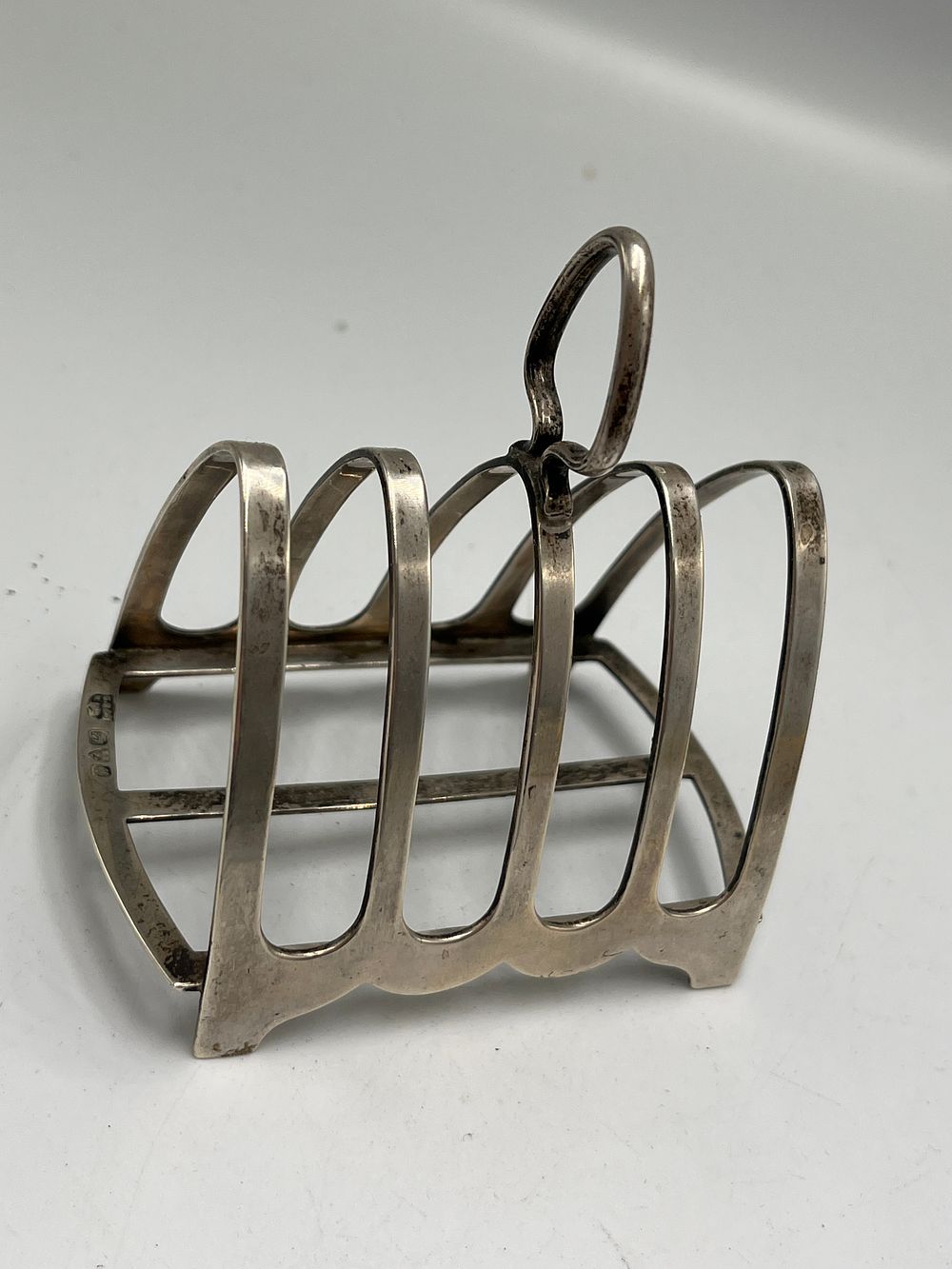 Lot 673: George V Sterling Silver Five-Bar Toast Rack by S. Blanckensee & Son Ltd?, Birmingham, 1919 ,45g