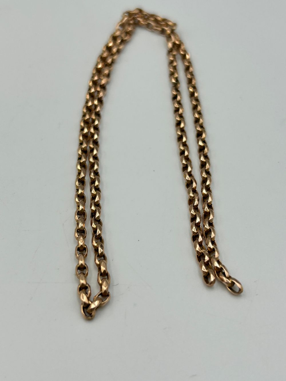 Lot 706: Nine Carat Rose Gold Faceted Trace Link Necklace Chain, 4.7g
