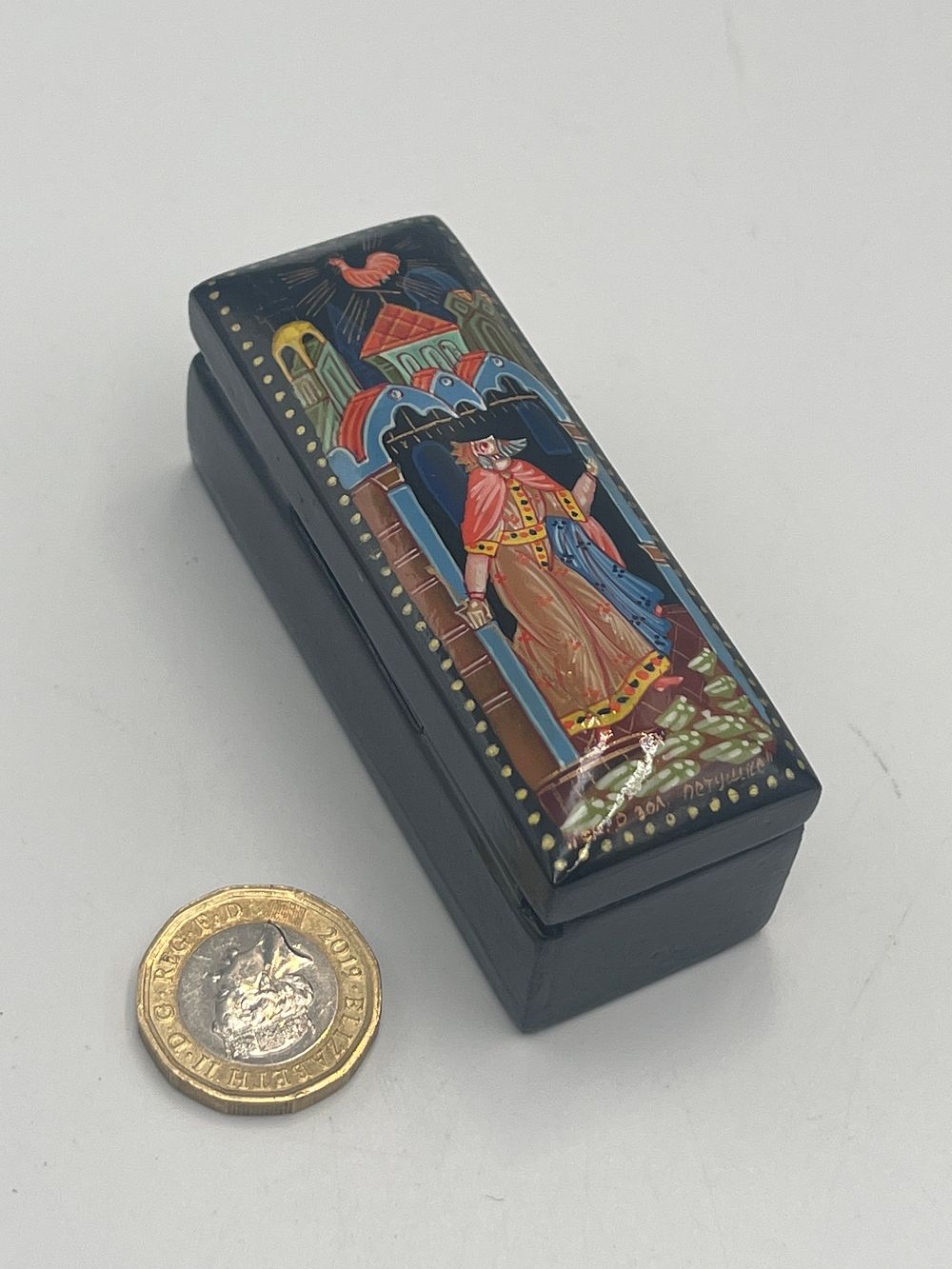 Lot 724: Soviet Papier-Mache Lacquer Trinket Box by Petyushok? Mstera?