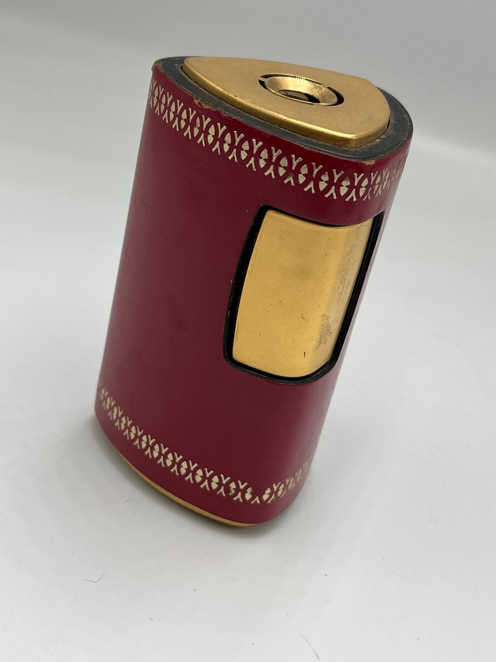 Lot 739: Rowenta Gilt Metal Effect and Leather Gas Table Lighter