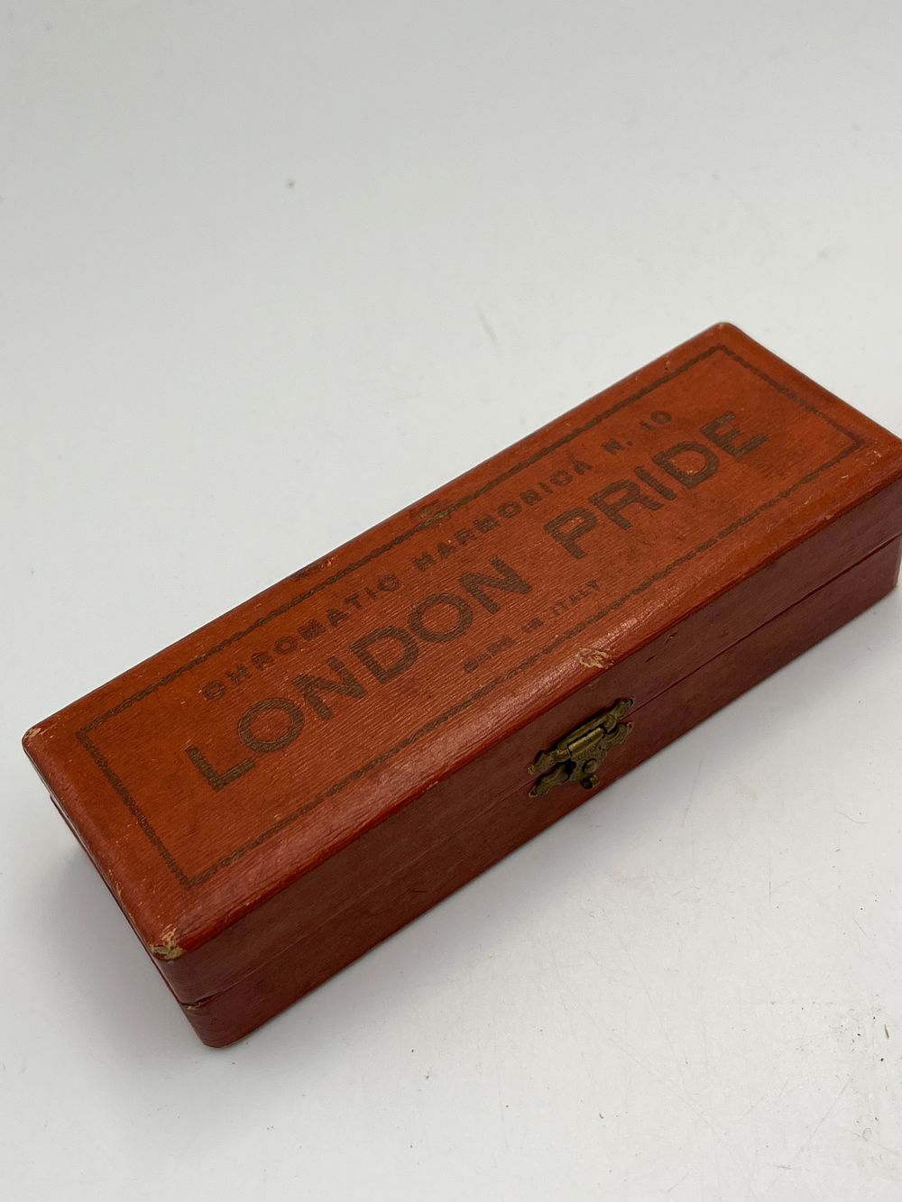 Lot 751: London Pride N. 10 Chromatic Harmonica in Original Fitted Case, Made in Italy