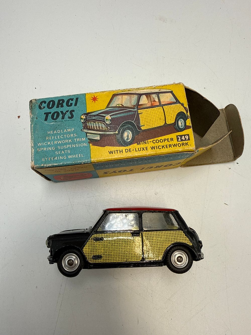 Lot 819: Corgi Toys 249 Morris Mini Cooper with De-luxe Wickerwork Die-cast Model