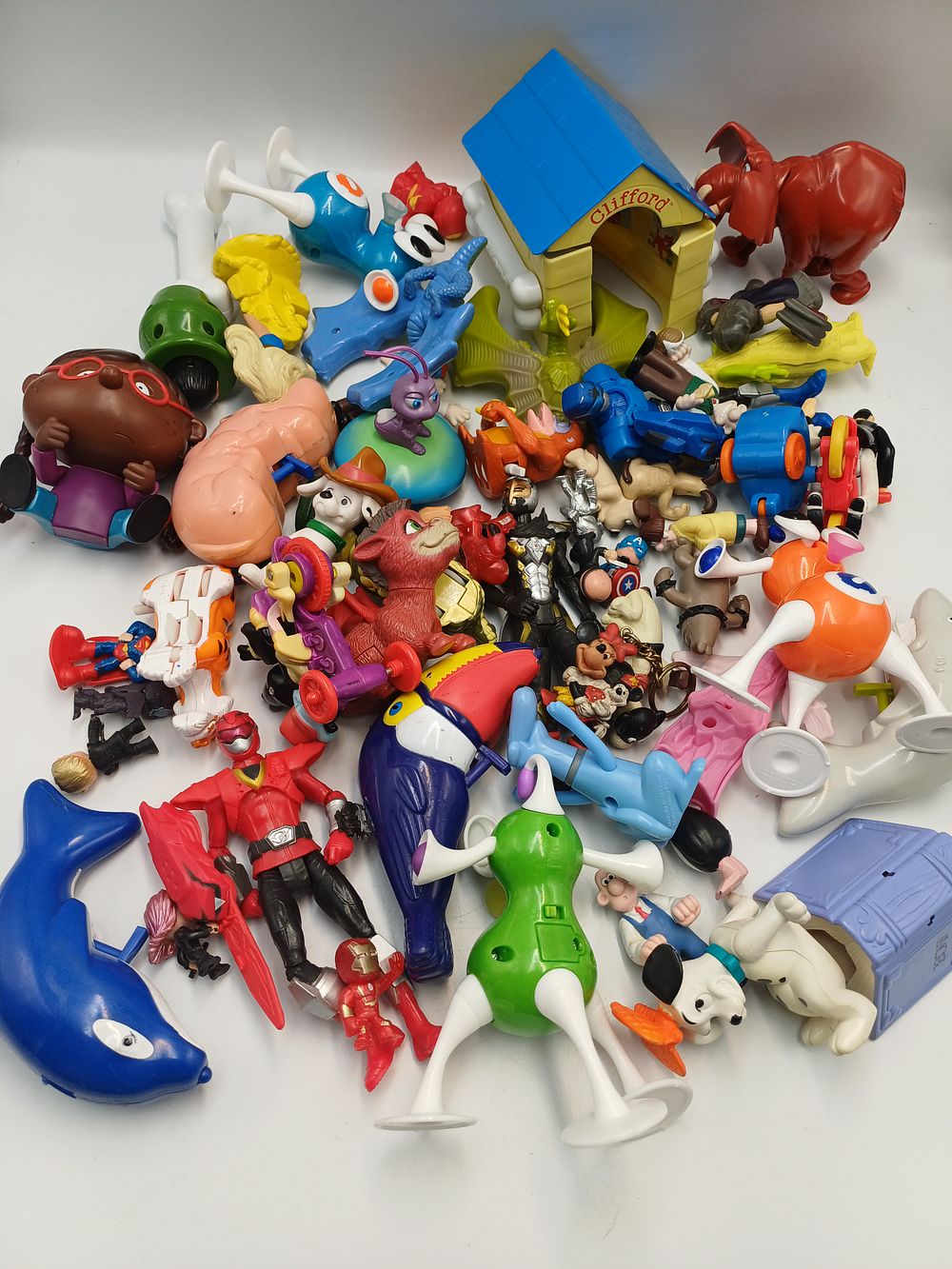 Lot 862: A Collection of Plastic Promotional Figures and Licensed Character Toys