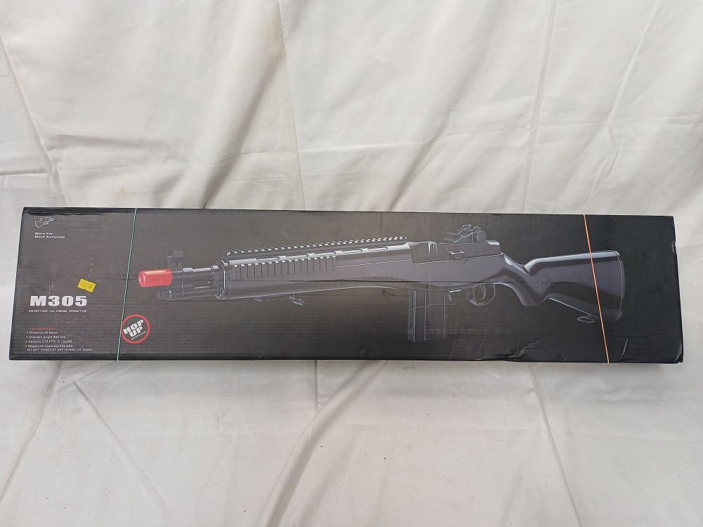 Lot 863: Double Eagle M305P Spring Powered Airsoft Rifle