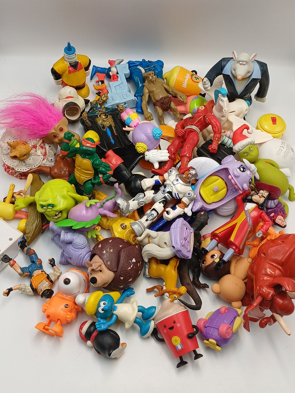 Lot 880: A Collection of Fast Food Premium and Assorted Plastic Toys