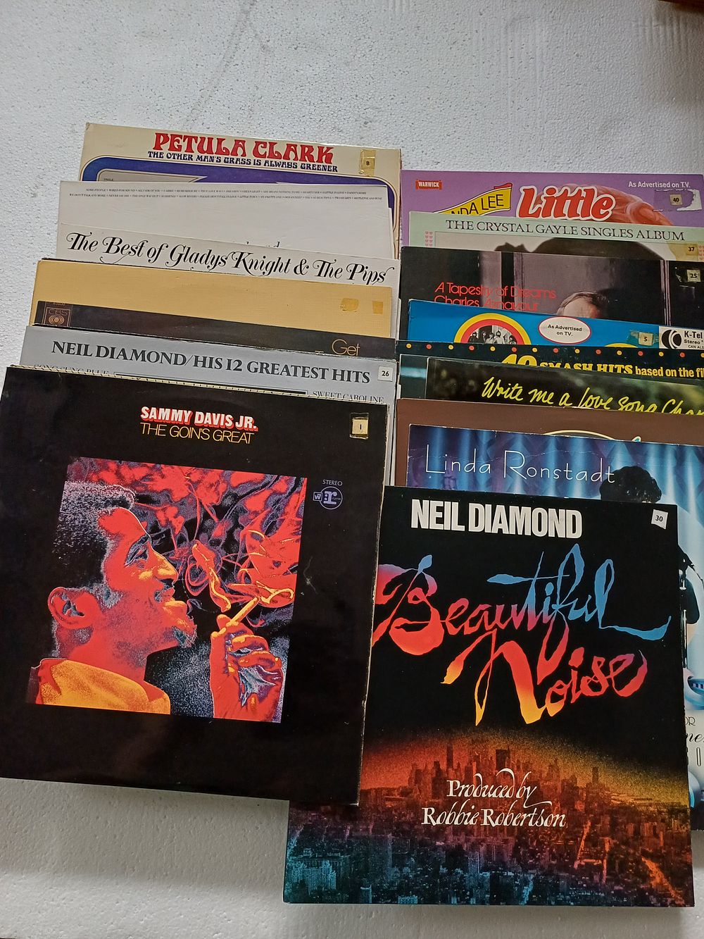 Lot 928: A Collection of Soul and Pop Vinyl LPs, 1960s and 1970s