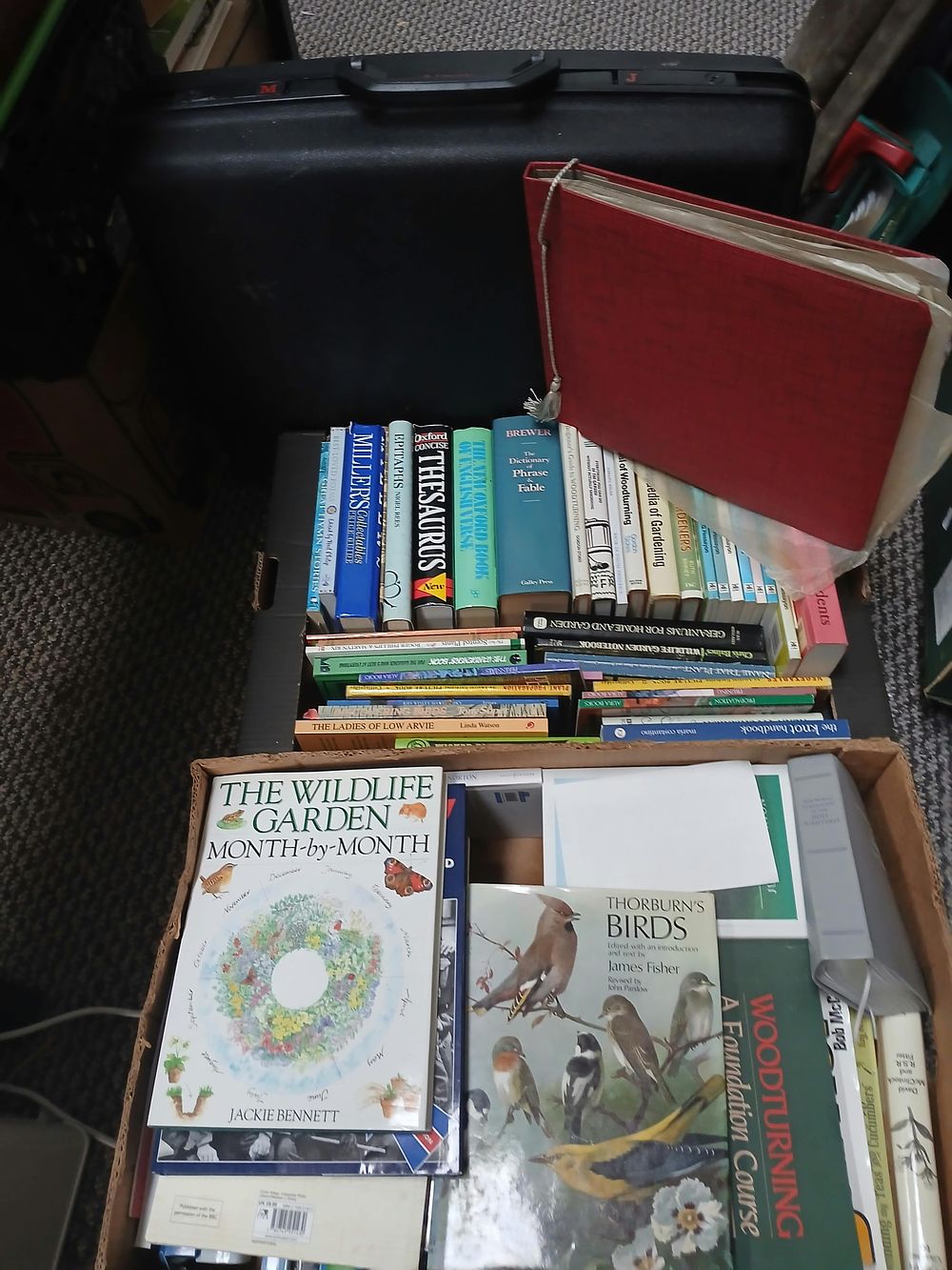 Lot 1017: A Collection of Natural History, Gardening and Reference Books, (DJ)