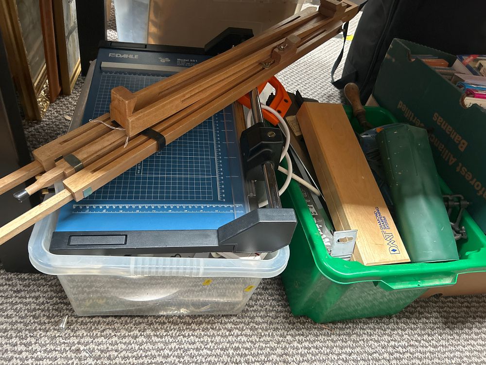 Lot 1028: Dahle Model 551 Professional Rotary Trimmer and Workshop Tool Collection