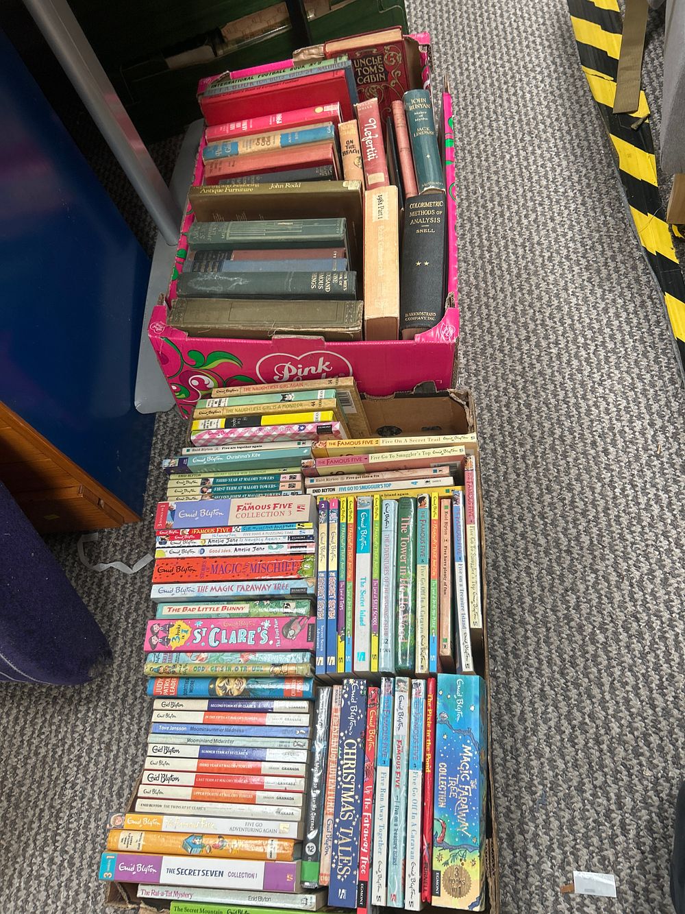Lot 1043: A Collection of Vintage Children's Fiction and Non-Fiction Reference Books