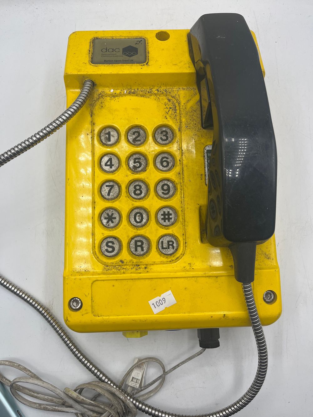 Lot 1089: dac Specialised Communications Industrial Weather-Resistant Push-Button Wall Telephone