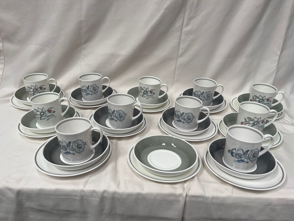 Lot 1093: Susie Cooper Fine Bone China Coffee and Tea Service in Glen Mist Pattern