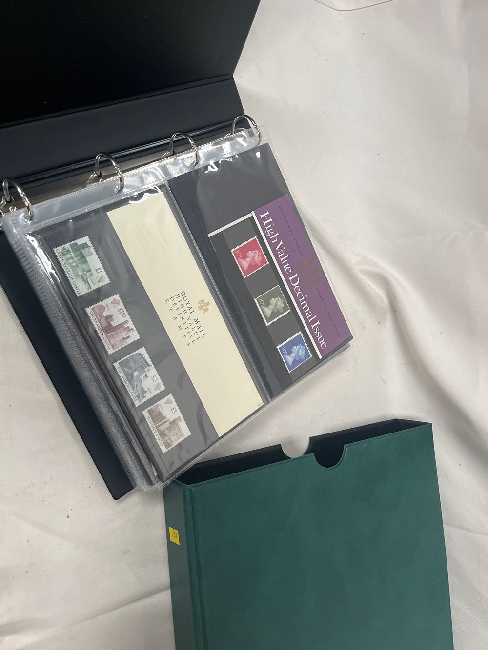 Lot 1135: UK Queen Elizabeth II Mint Presentation Pack and Miniature Sheet Collection