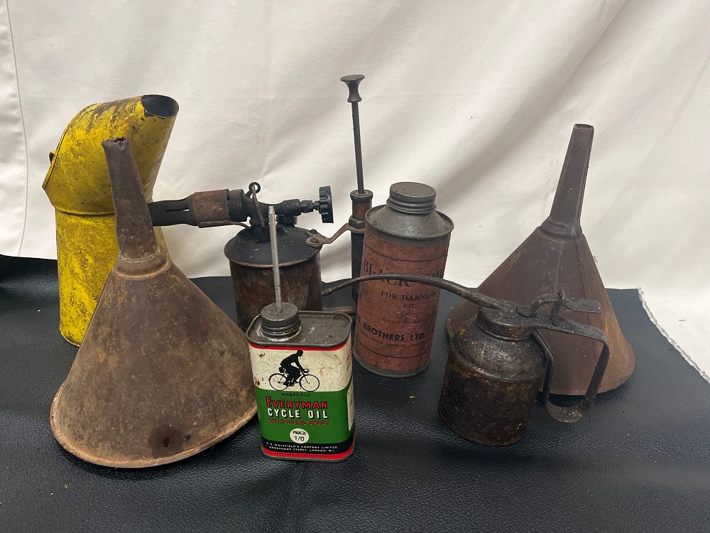 Lot 1149: A Collection of British Industrial Automobilia and Metalware Including Wakefield Cycle Oil