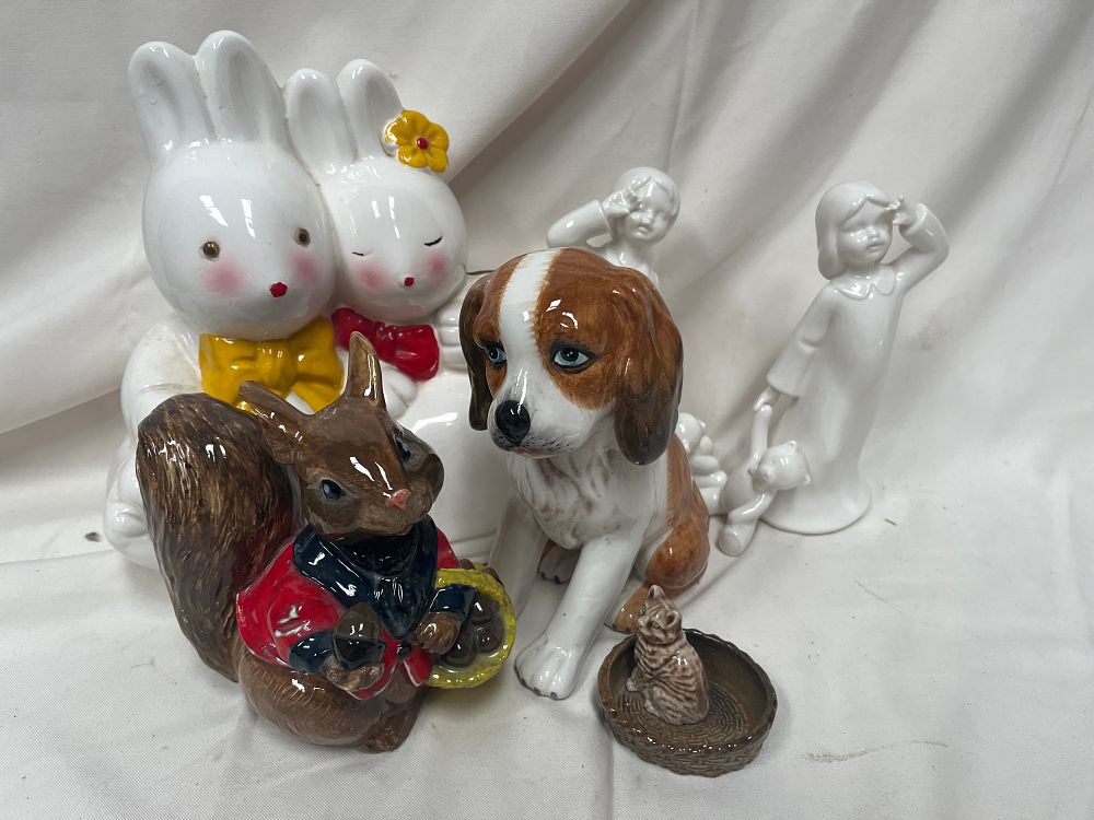 Lot 1167: A Collection of Decorative Ceramic Figurines? and Planter
