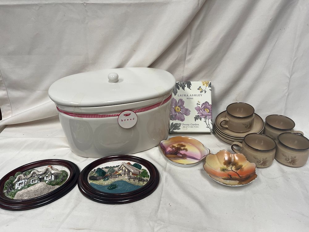 Lot 1168: Denby Memories Stoneware Tea Set and Ceramic Kitchenware Collection