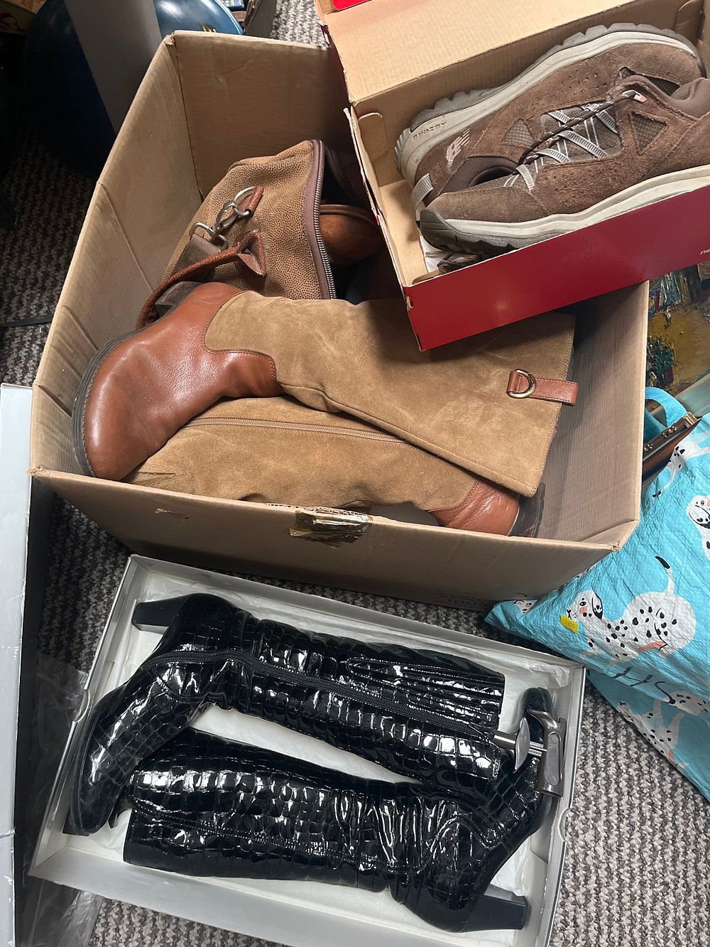 Lot 1187: An Assortment of Ladies Footwear and a Coordinating Handbag Including Ralph Lauren