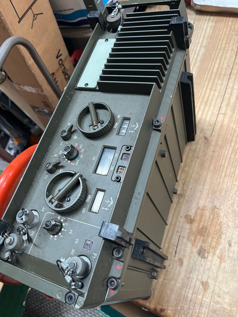 Lot 1205: ANT UK/TRC 471 Band I Radio Frequency Head 5820-99-643-7511