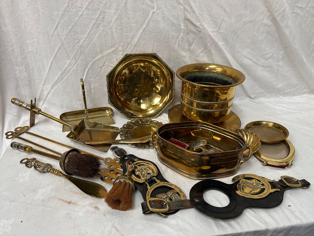 Lot 1228: A Collection of British? Brass Hearth and Decorative Metalware including Pixie Shoehorn