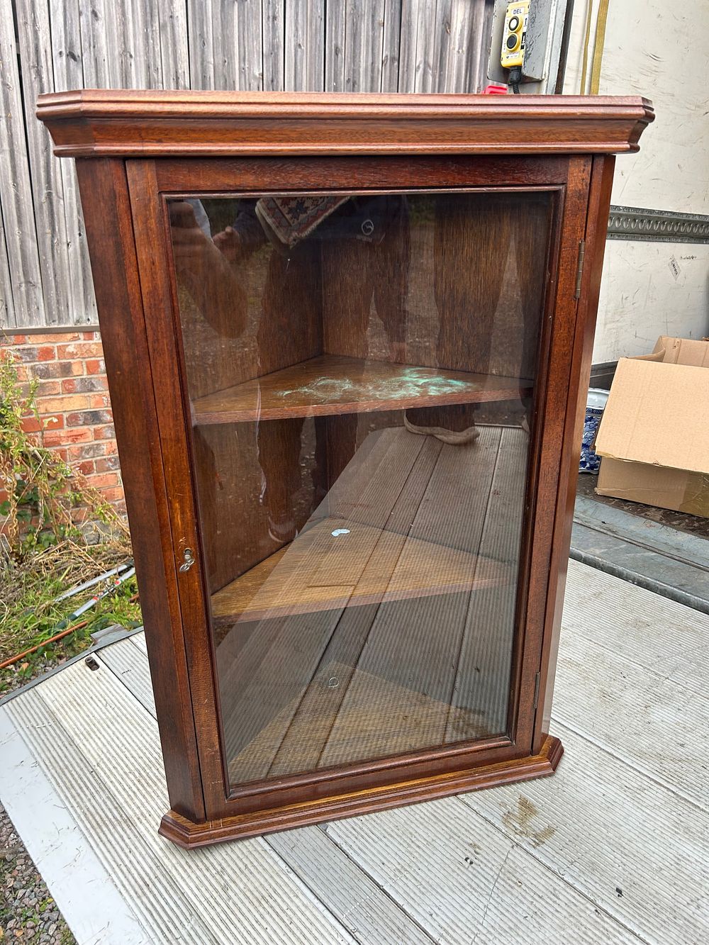 Lot 1254: Edwardian? Mahogany Wall-Hanging Corner Display Cabinet