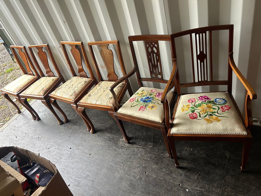 Lot 1261: A Collection of Mahogany? Queen Anne and Edwardian Style Dining Chairs