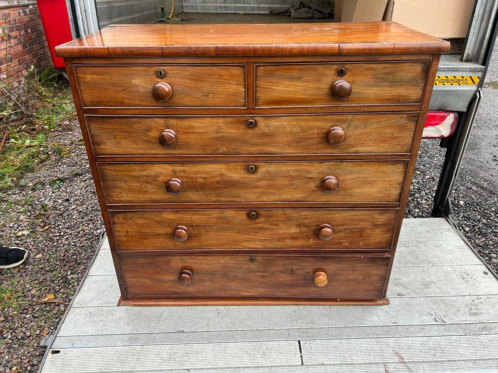 Lot 1276: A 19th Century? Mahogany Bow-Fronted Chest of Drawers