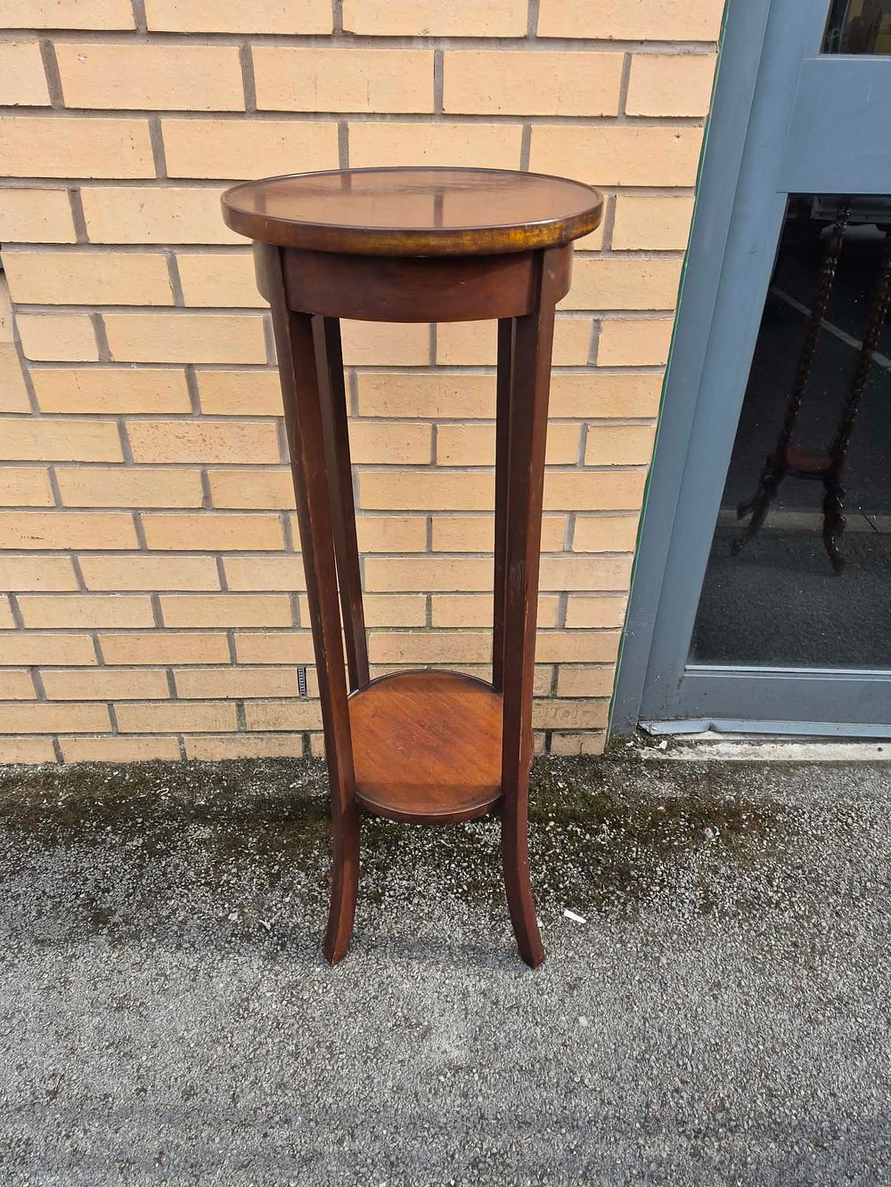 Lot 1279: An Edwardian Style Mahogany Finished Two Tier Plant Stand