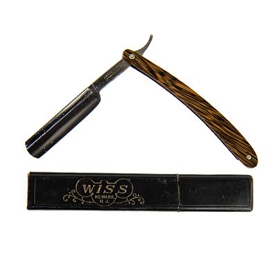 J. WIss & Sons Co 45 Razor w/ Orig. Box. Vintage Straight Razor "45" by J. Wiss & Sons Co, with