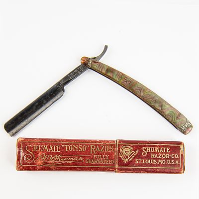 Shumate Tonso Razor w/ Orig. Box. Vintage Straight Razor "Tonso" by Shumate, with translucent