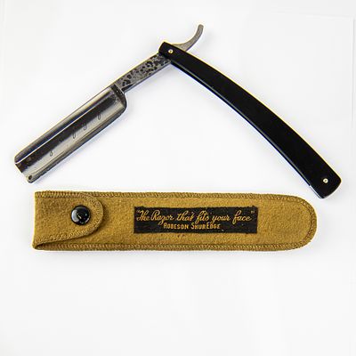 Robeson Shuredge Razor w/ Orig. Cloth Pouch. Vintage Straight Razor "Shuredge 16-F-300" by