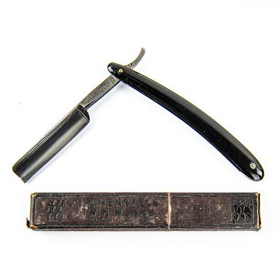 J. A. Henckels Platinum 401 Razor w/ Unorig Box. Vintage Straight Razor "Platinum 401" by J. A.