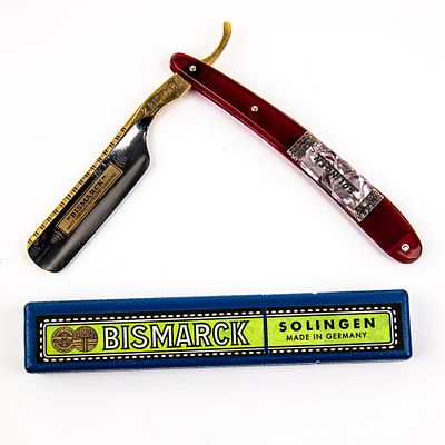 Bismarck 2 Razor w/ Original Box. Vintage Straight Razor "2 Bismarck" , with red translucent