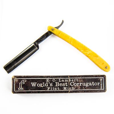 E.C. La,bert World's Best Corrugator w/ Orig. Box. Vintage Straight Razor "World's Best