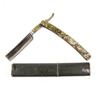 Geneva Cutlery Co Razor w/ Unorig Box. Vintage Straight Razor by Geneva Cutlery Co, with green