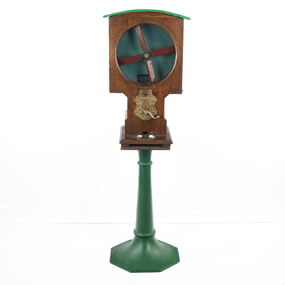CA 1900 Mills Windmill Gumball/Candy Vendor. Nice original with stand, working condition. Coin 