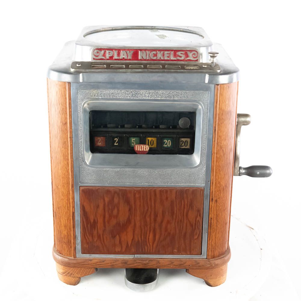 Rare Caille Aristocrat Roulette 5 Cent Slot. Rare, seldom seen table top roulette slot machine 