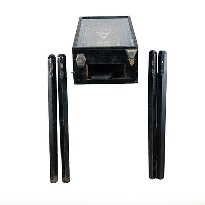 1933 "The Pennant" Pinball Game Polo Grounds NYC. A wonderful and early piece of amusement 