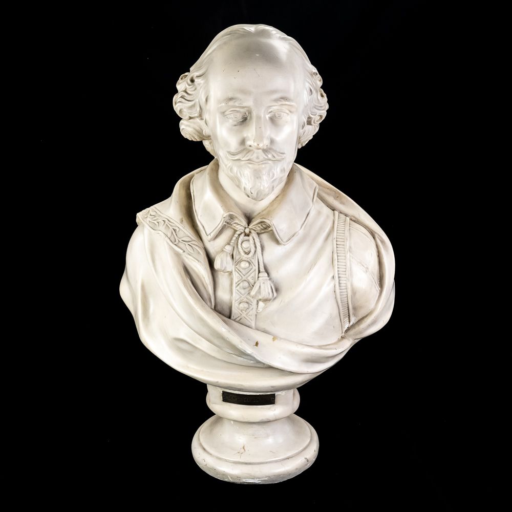 Antique Bust of William Shakespeare. Plaster bust of William Shakespeare. Antique pedestal piece 