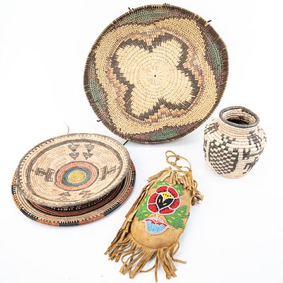 4 Native American Woven Baskets & Beaded Pouch. Native American Baskets, Tray, Beaded PouchThis 