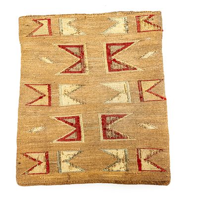 1910s Nez Perce Corn Husk Bag. This Nez Perce corn husk bag circa 1910s is woven from corn husks 