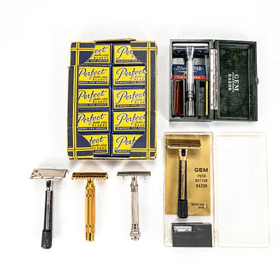 (6) Misc Vintage Razors and Blades. Includes a Gem Micromatic Razor in original case, a Gem 