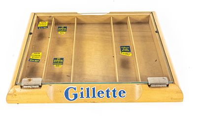 Gillette Razor Blade Glass/Wood Display Case. A vintage Gillette razor blade display case used 