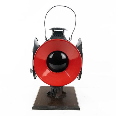 Adlake Non-Sweating Marker Lamp. This is an exceptional example of a classic piece of 