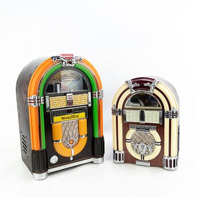 Wurlitzer WR-18 & Spirit of St Louis Jukebox Radio. Collection includes Wurlitzer WR-18 tabletop 